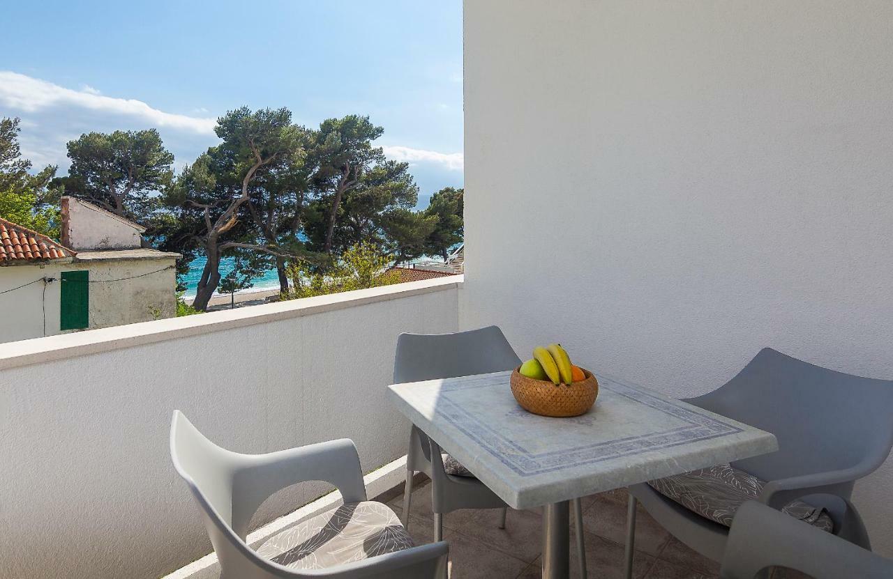 Apartments Villa Mili Brela Exterior photo